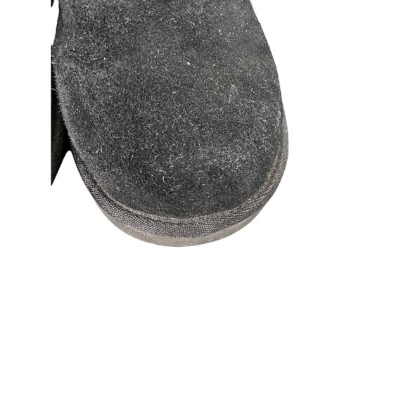Ugg Black Women's Suede Sherpa Lined Classic Mini Rubber Logo Boot Size 9 - Picture 7 of 11